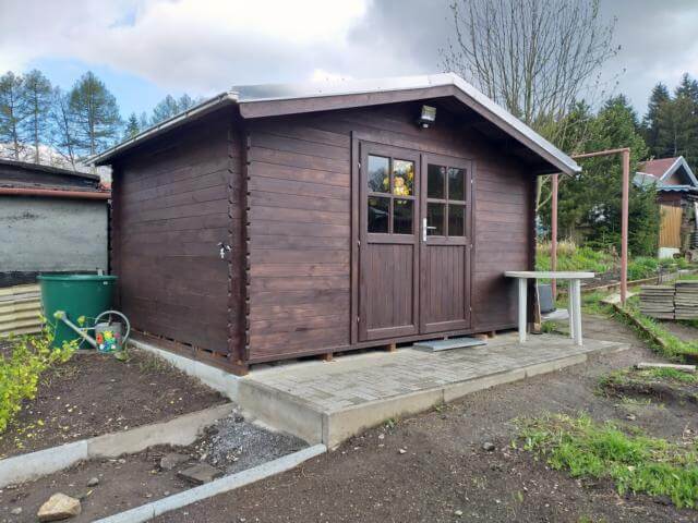 Bild "Fotogalerie:4_Gartenhaus.JPG"